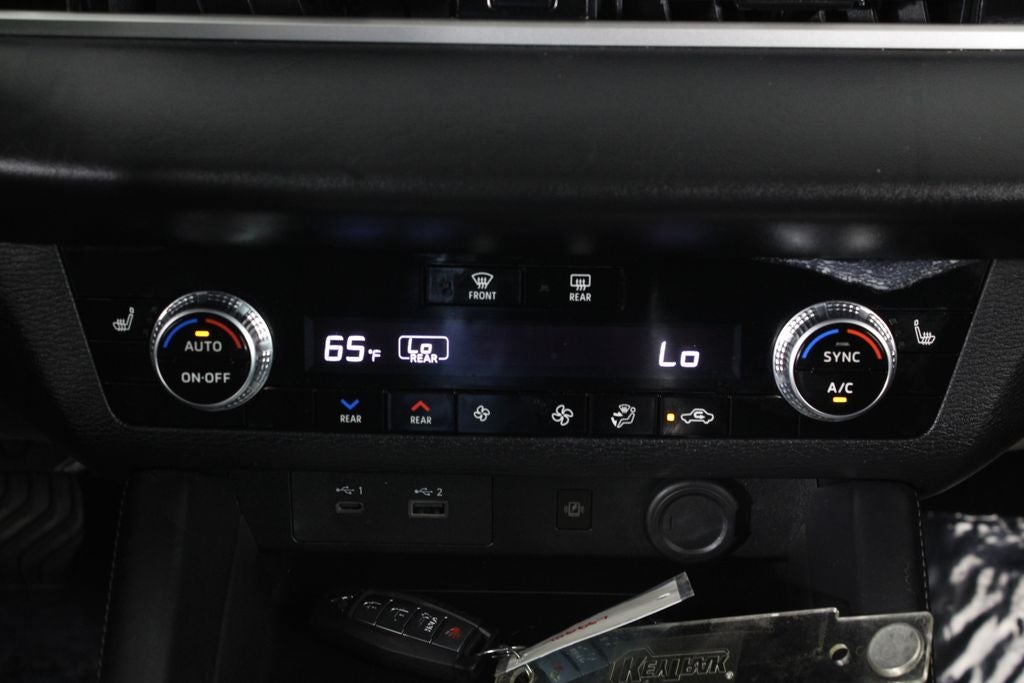 2023 Mitsubishi Outlander SEL