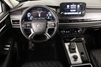 2023 Mitsubishi Outlander SEL