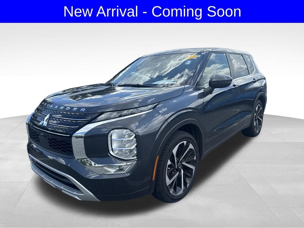 2024 Mitsubishi Outlander SE
