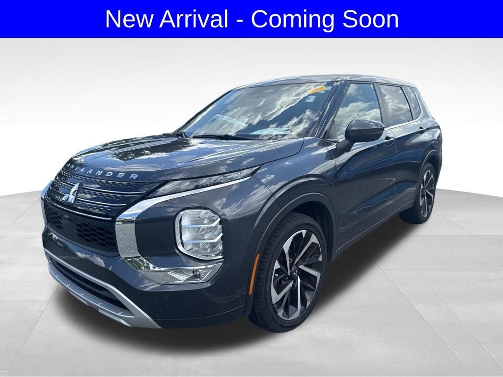 2024 Mitsubishi Outlander SE