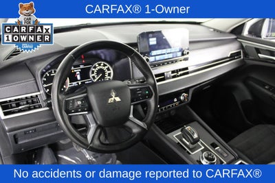 2024 Mitsubishi Outlander SE
