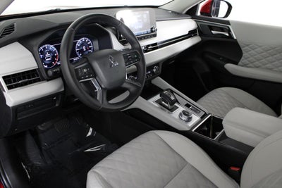 2024 Mitsubishi Outlander SEL