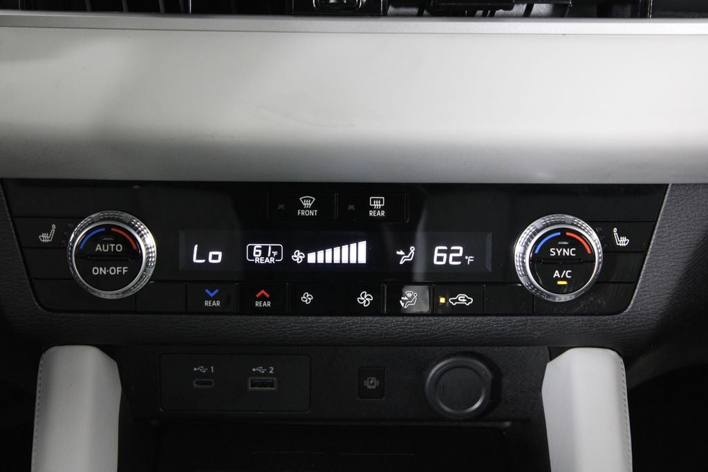 2024 Mitsubishi Outlander SEL