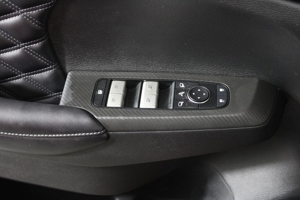 2023 Mitsubishi Outlander PHEV Base