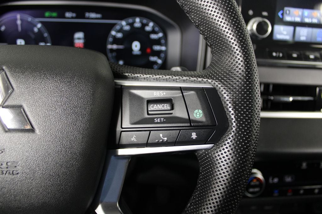 2023 Mitsubishi Outlander PHEV Base