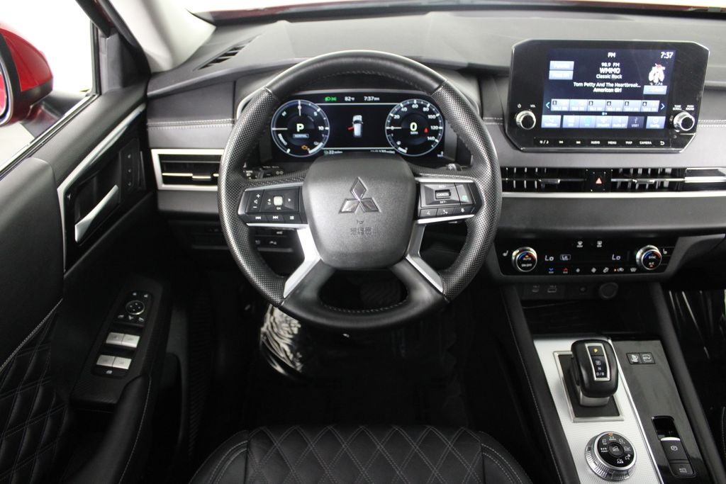2023 Mitsubishi Outlander PHEV Base