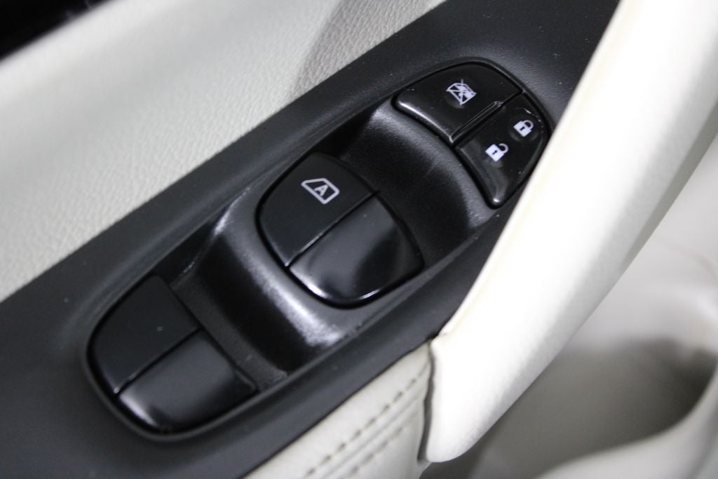 2017 Nissan Rogue Sport SL