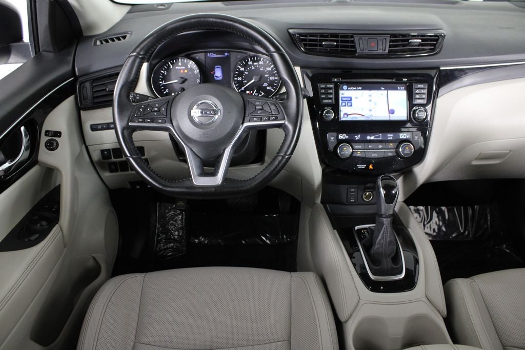 2017 Nissan Rogue Sport SL