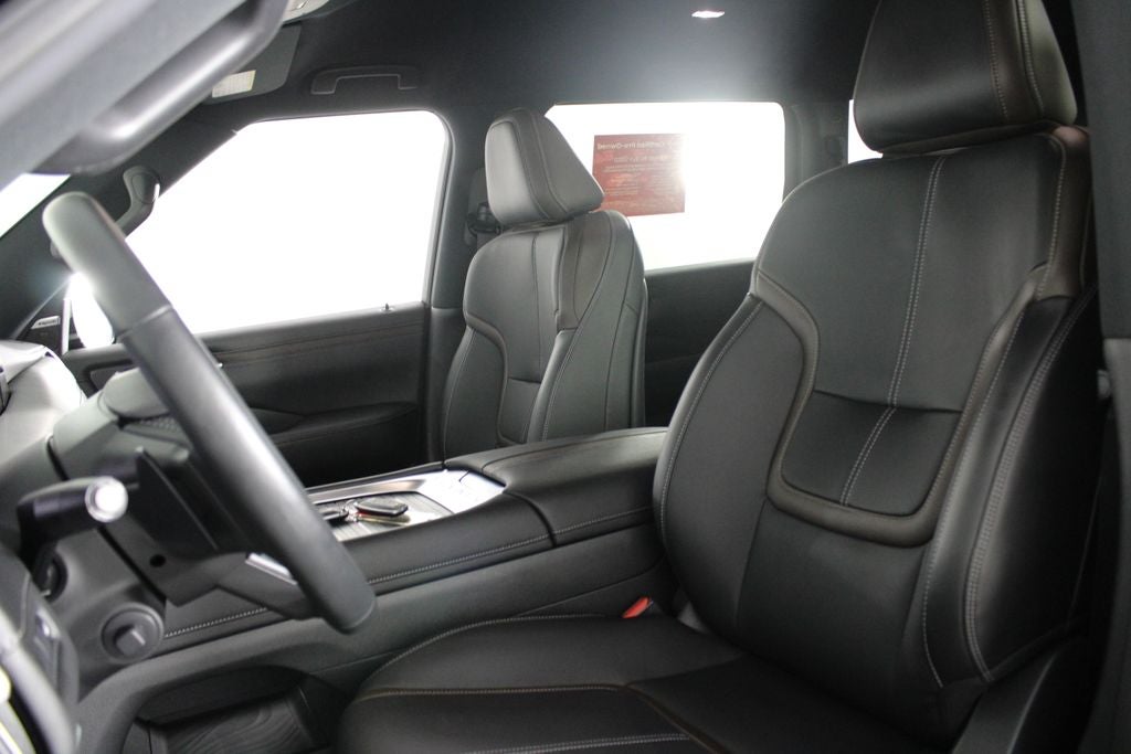 2025 Nissan Armada SL
