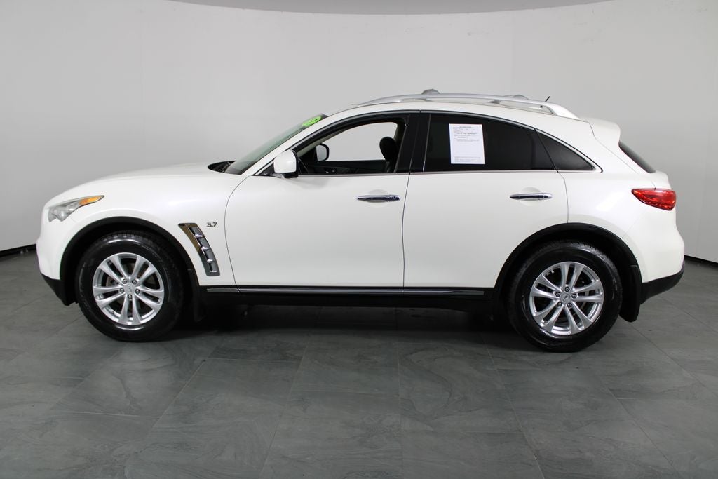 2017 INFINITI QX70 Base