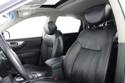 2017 INFINITI QX70 Base