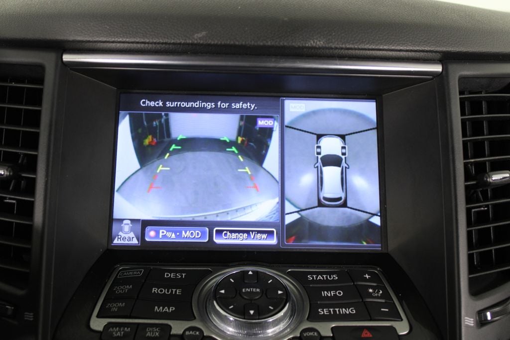 2017 INFINITI QX70 Base