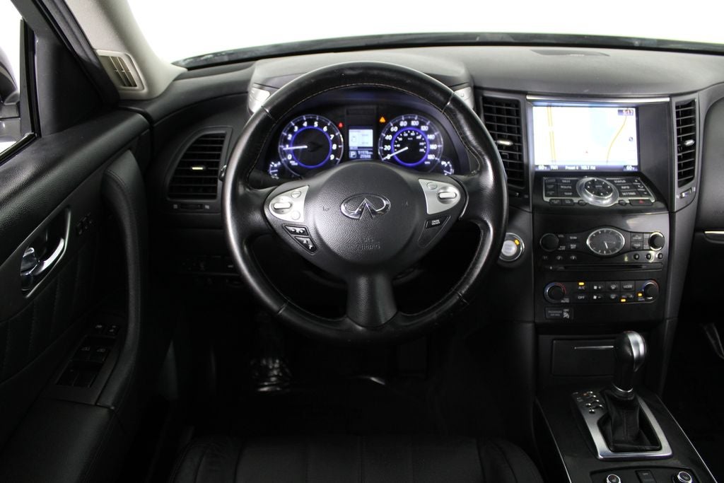 2017 INFINITI QX70 Base