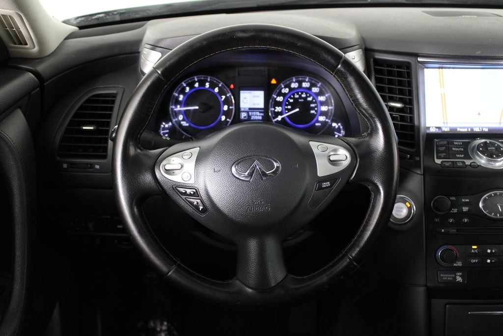 2017 INFINITI QX70 Base