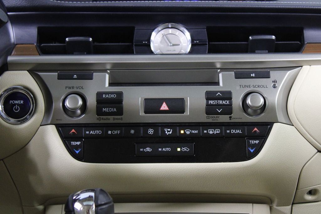 2014 Lexus ES 300h