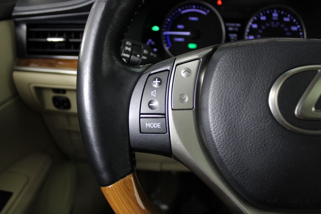 2014 Lexus ES 300h