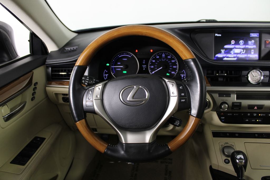 2014 Lexus ES 300h