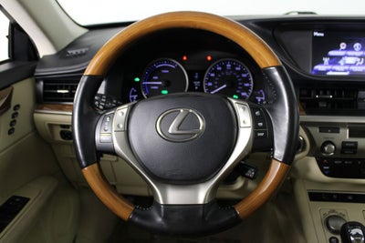 2014 Lexus ES 300h
