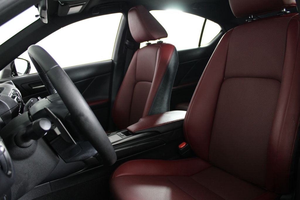 2025 Lexus IS 350 F SPORT Design