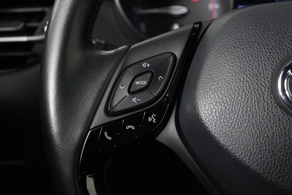 2021 Toyota C-HR XLE