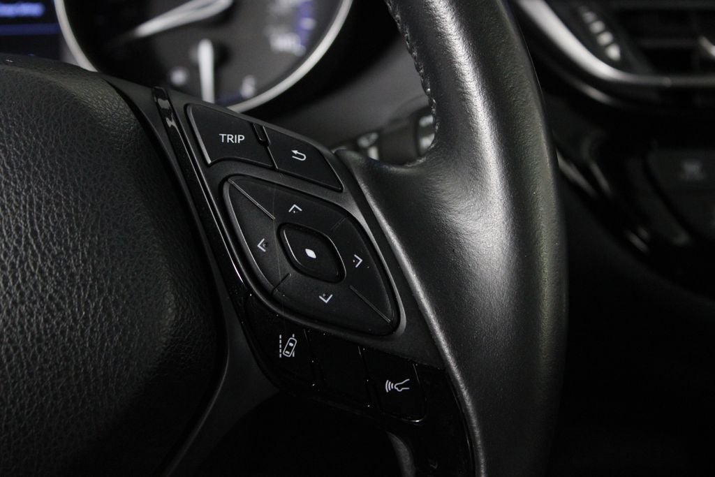 2021 Toyota C-HR XLE