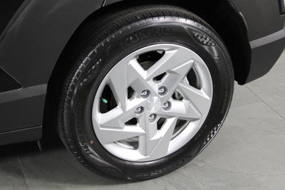 2024 Hyundai Kona SE