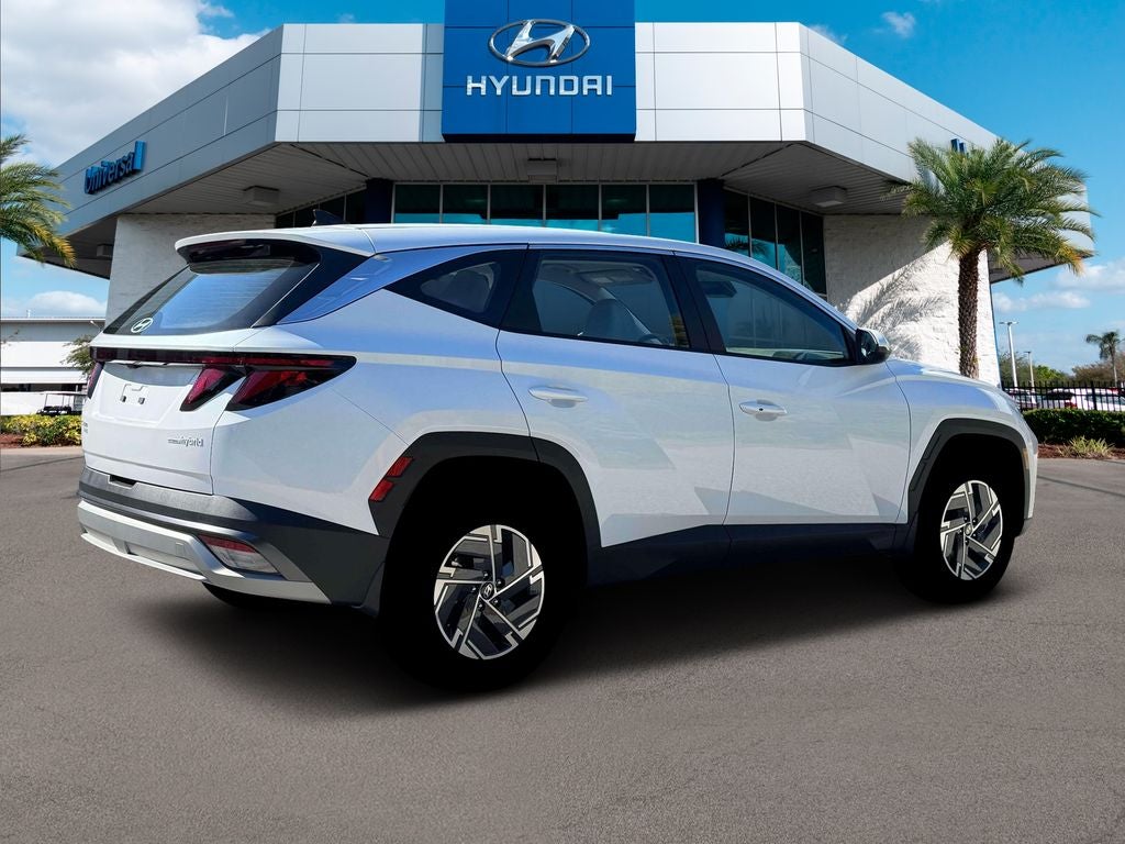 2026 Hyundai Tucson Hybrid Blue SE