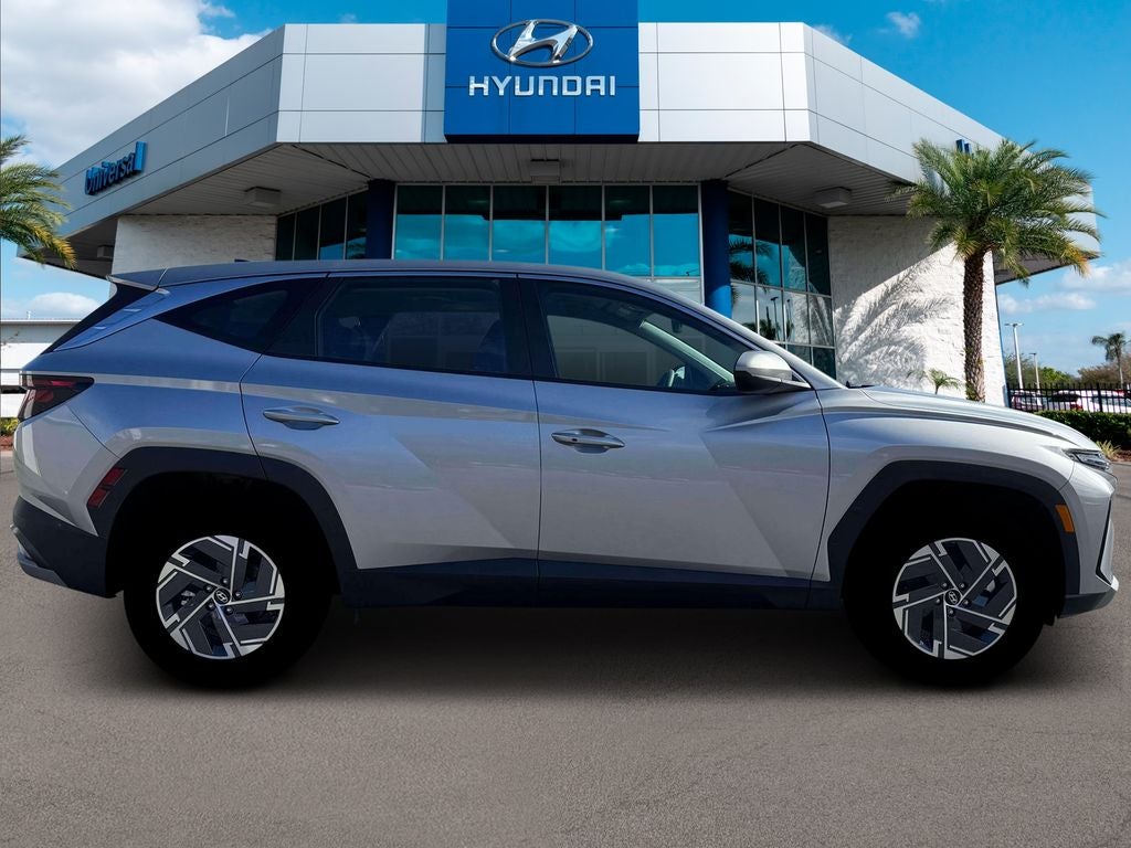 2026 Hyundai Tucson Hybrid Blue SE