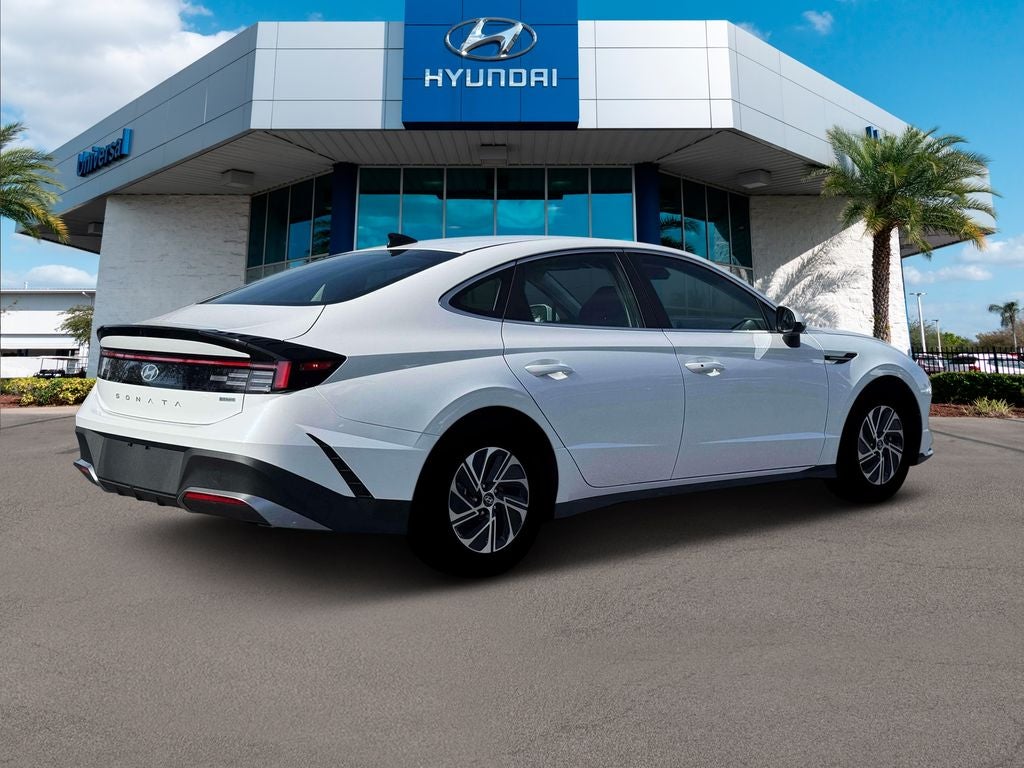 2026 Hyundai Sonata Hybrid Blue