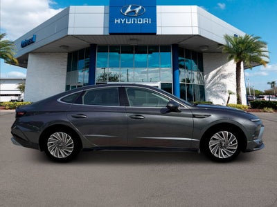 2026 Hyundai Sonata Hybrid SEL