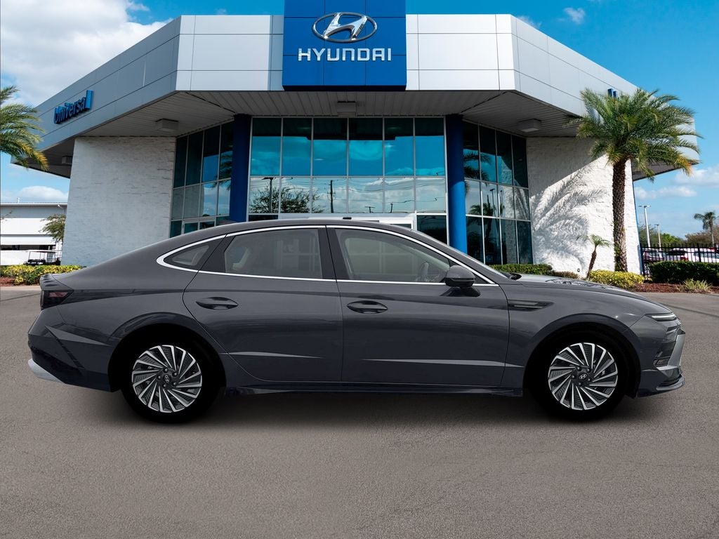 2026 Hyundai Sonata Hybrid Limited