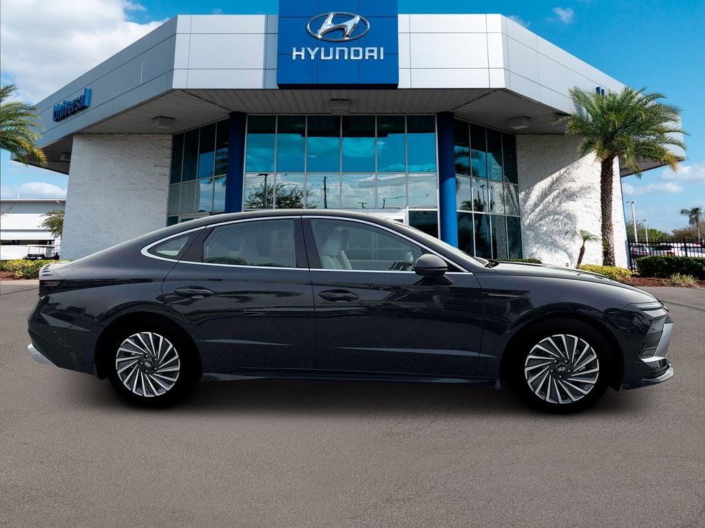 2026 Hyundai Sonata Hybrid Limited