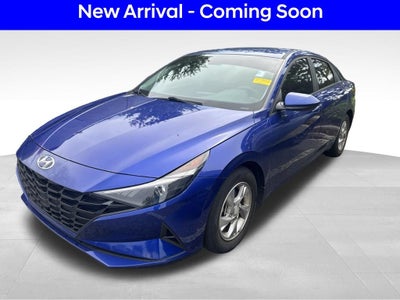 2023 Hyundai Elantra SE