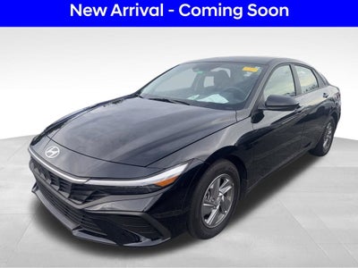 2024 Hyundai Elantra SE