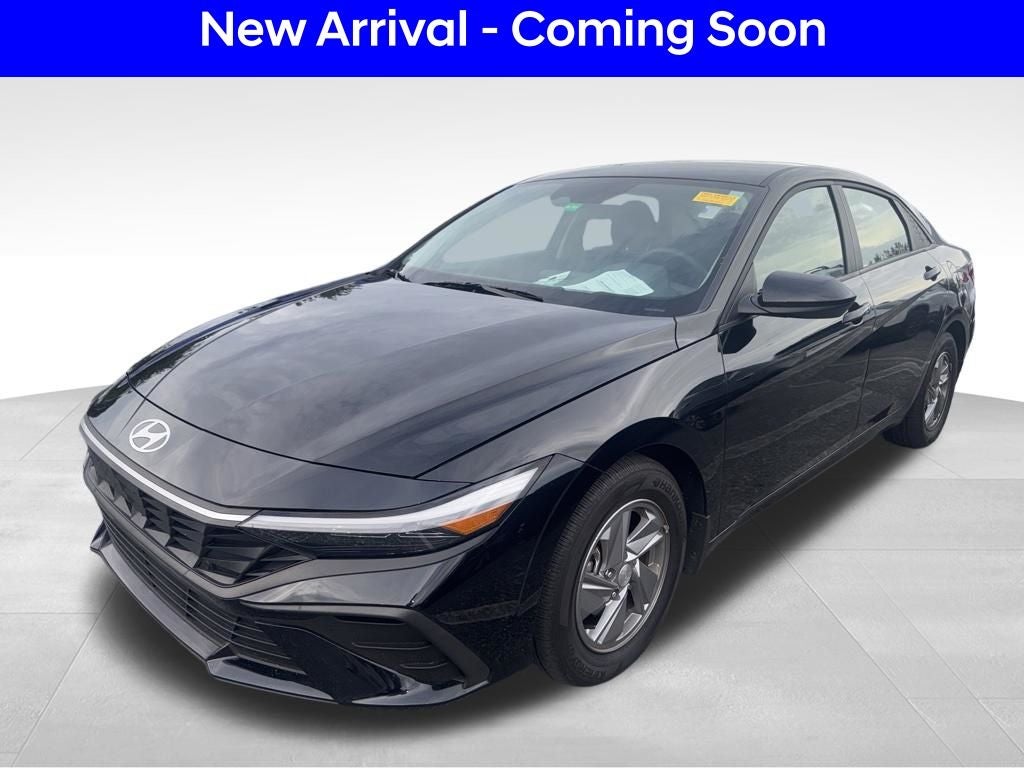 2024 Hyundai Elantra SE