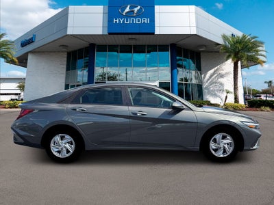 2026 Hyundai Elantra SE