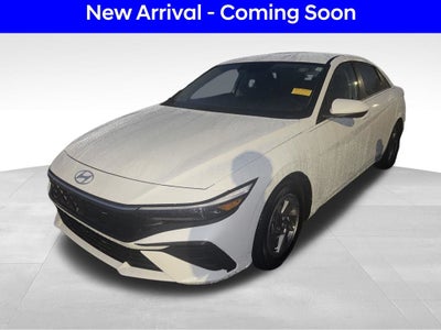 2025 Hyundai Elantra SE