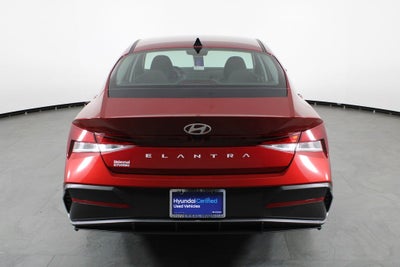2025 Hyundai Elantra SE