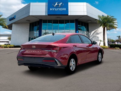 2026 Hyundai Elantra SE