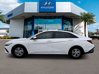 2026 Hyundai Elantra SE