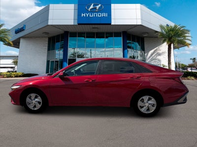 2026 Hyundai Elantra SE