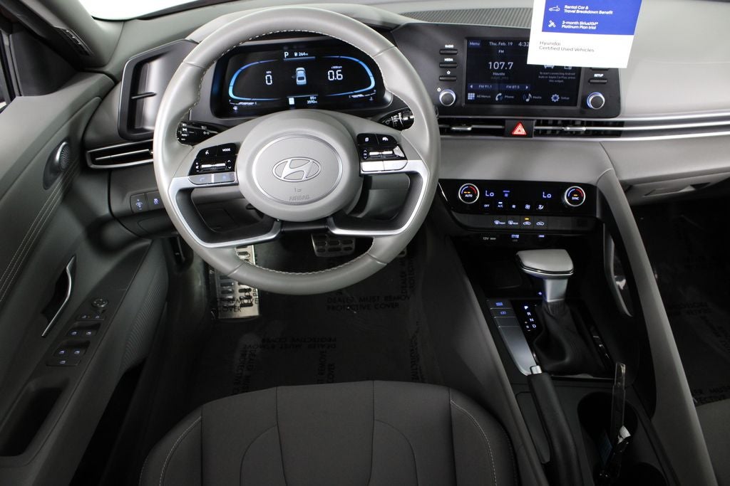 2025 Hyundai Elantra SEL Sport