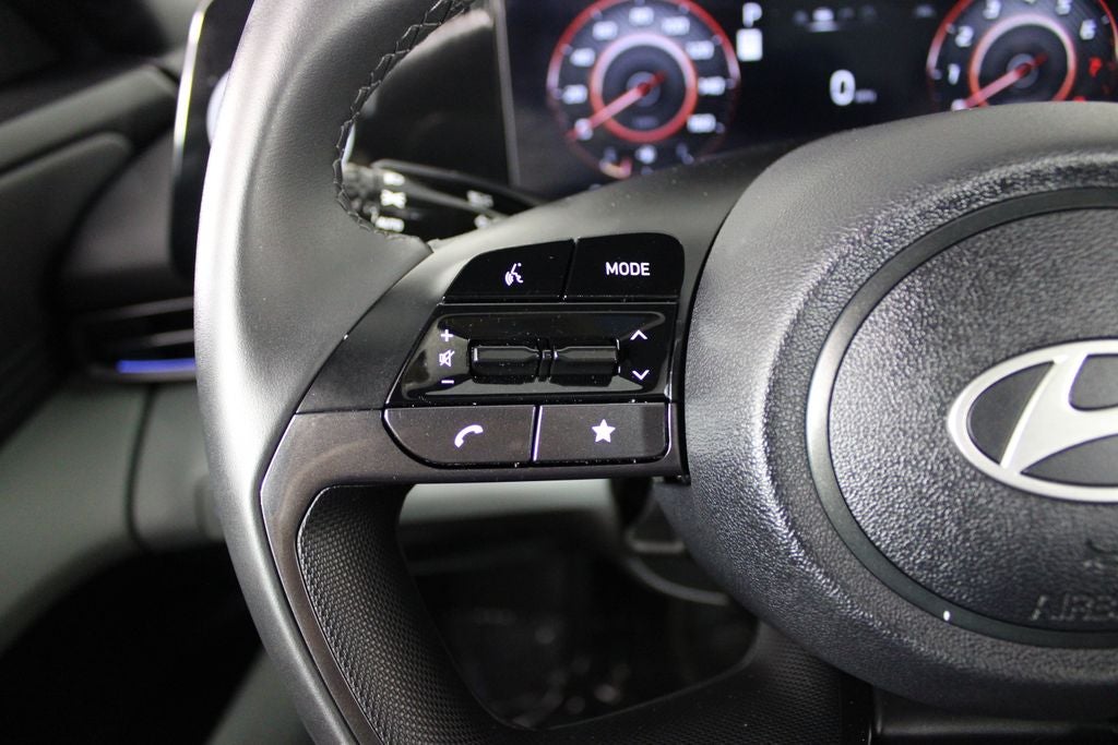 2025 Hyundai Elantra Hybrid Limited