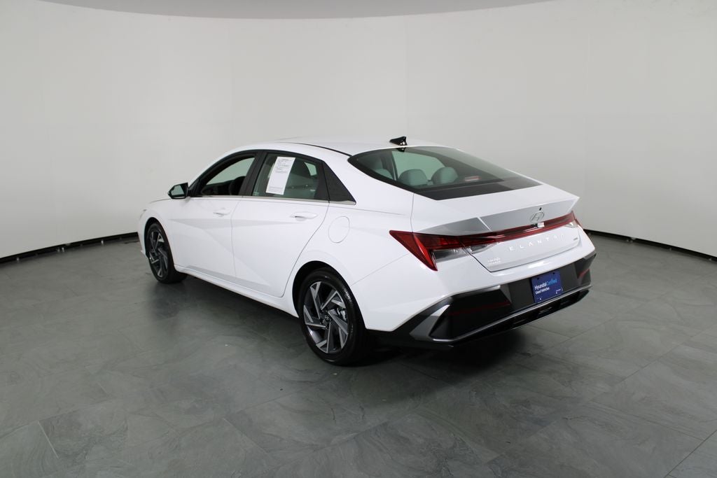 2025 Hyundai Elantra Hybrid Limited