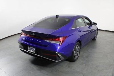 2025 Hyundai Elantra SEL Convenience