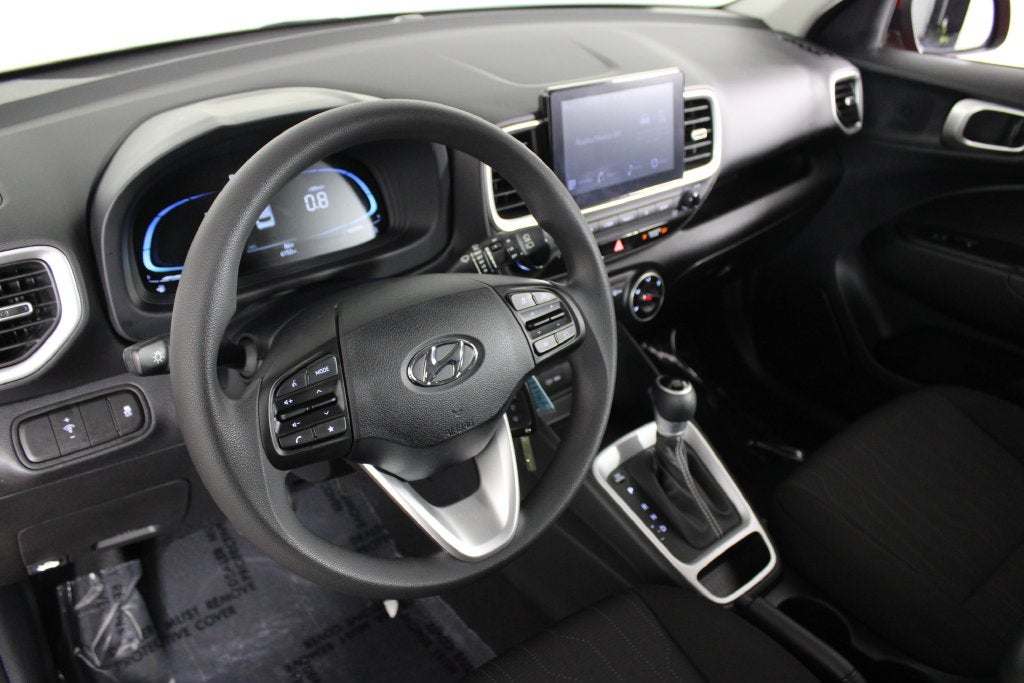 2025 Hyundai Venue SE