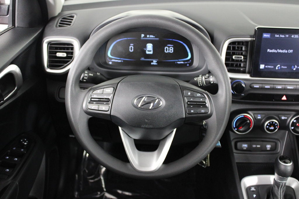 2025 Hyundai Venue SE