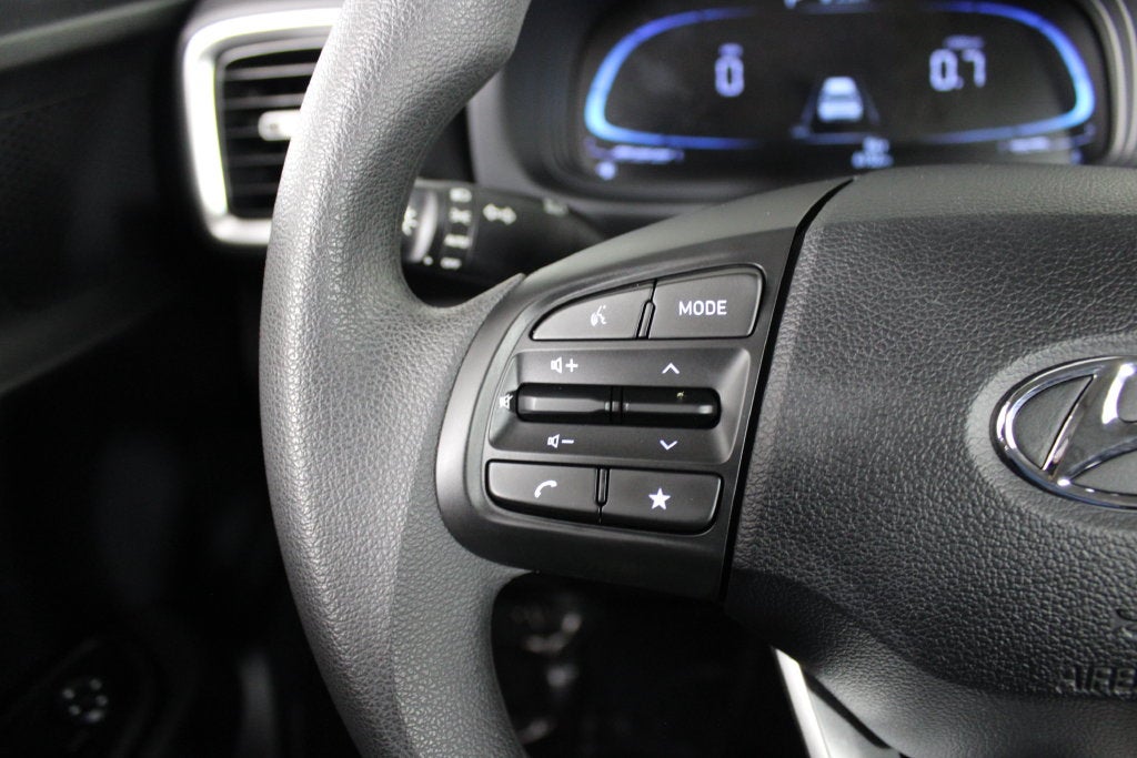2025 Hyundai Venue SE