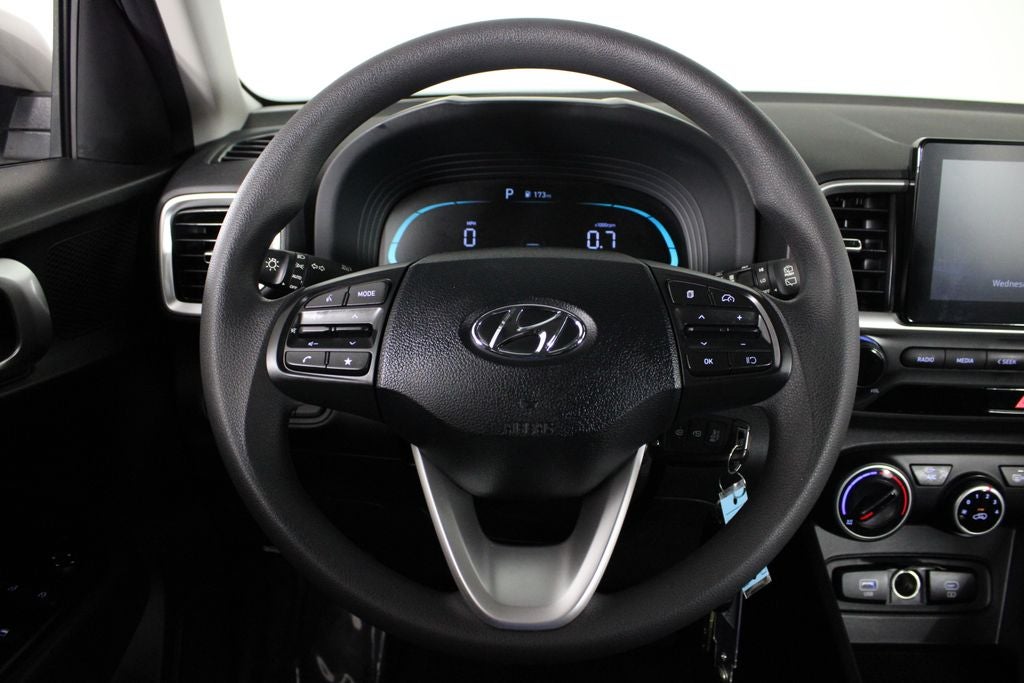 2025 Hyundai Venue SE