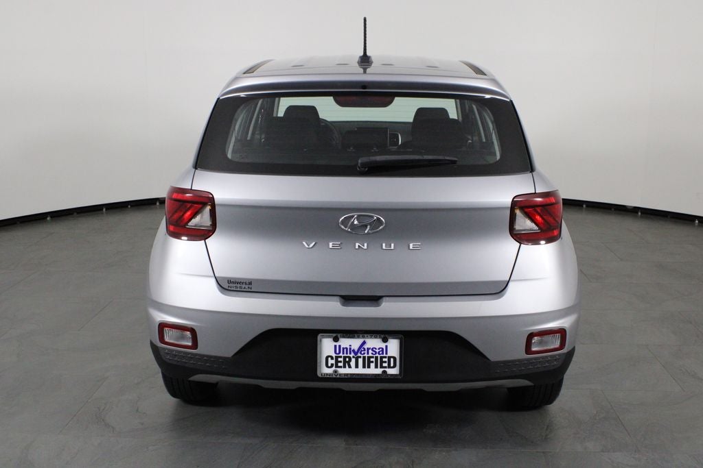 2025 Hyundai Venue SE
